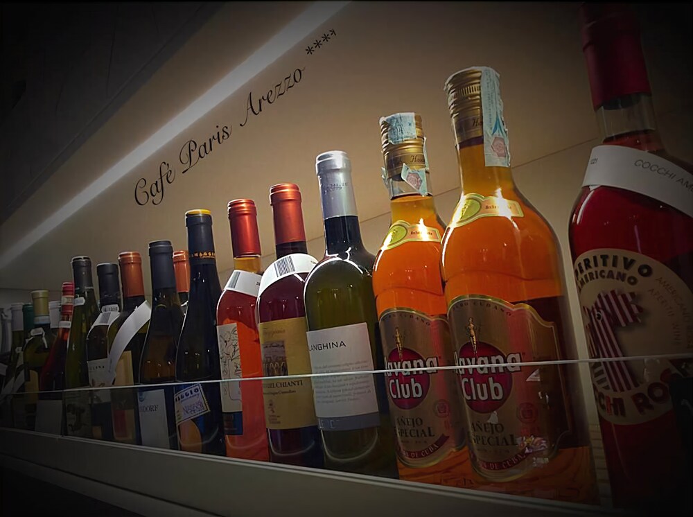 Hotel Bar