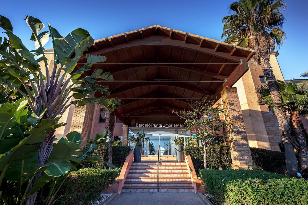Fachada del hotel