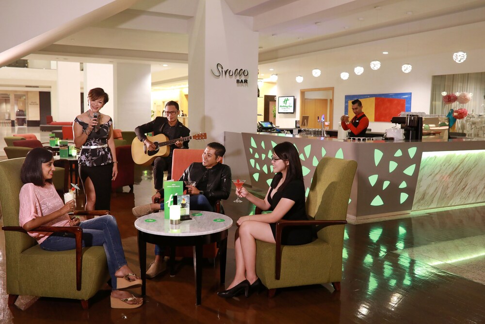Hotel Bar