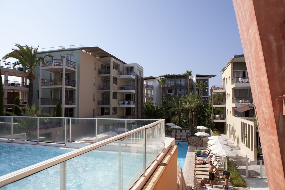 Piscine sur le toit
