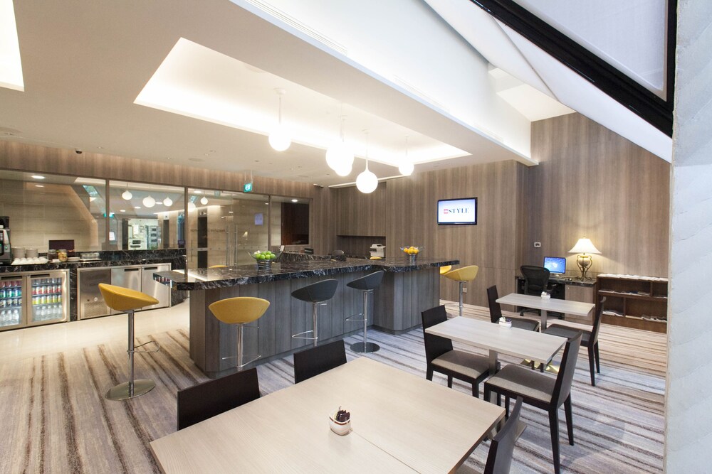 Hotel Lounge