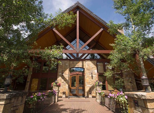 Bear Creek Lodge