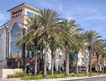 Orange County/Anaheim Vacations - Ramada Plaza Anaheim - Property Image 9