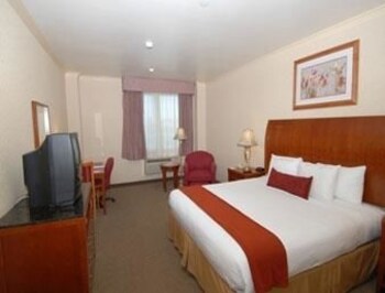 Orange County/Anaheim Vacations - Ramada Plaza Anaheim - Property Image 13
