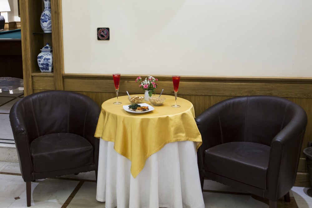 Hotel Bar