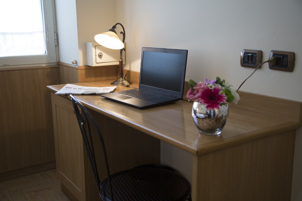 In-Room Business Center