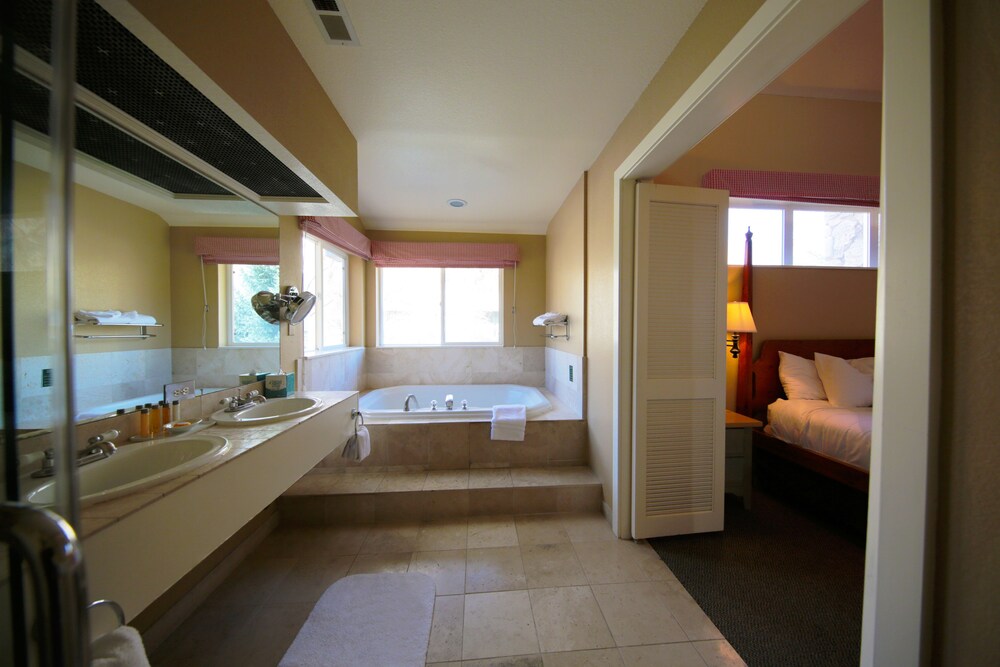 Jetted Tub
