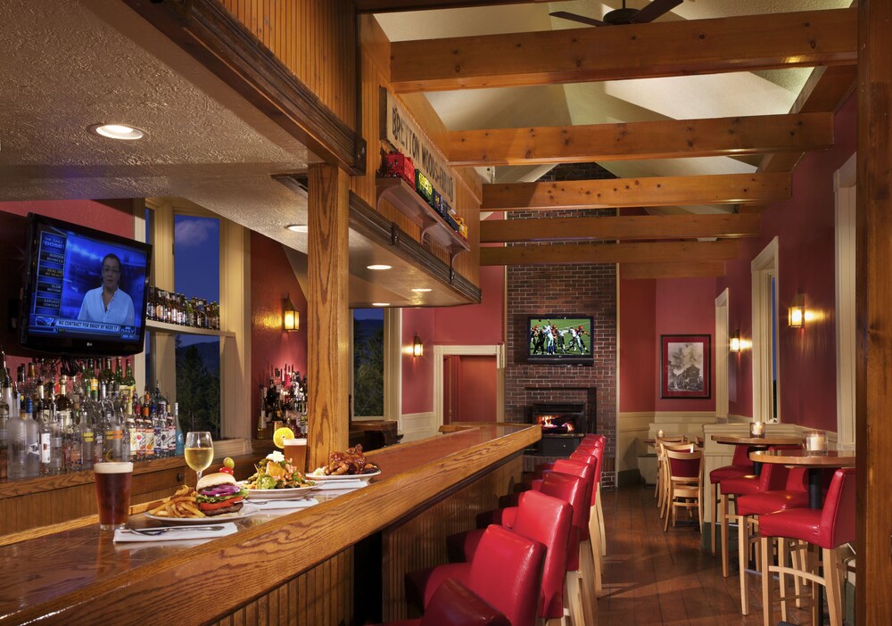 Hotel Bar