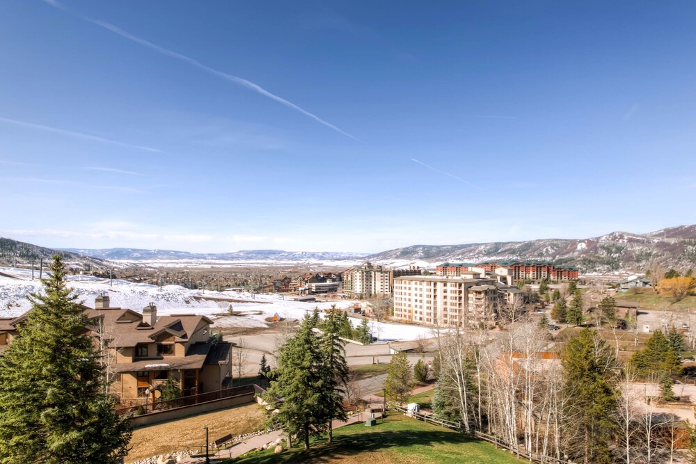 Deluxe Condo, 2 Bedrooms, 2 Bathrooms - Guestroom View