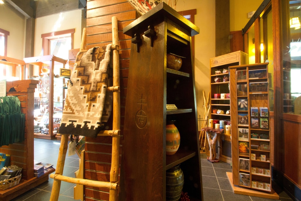 Gift Shop