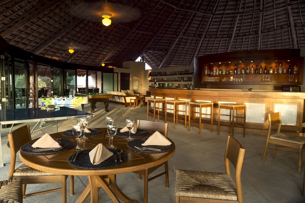 Hotel Bar