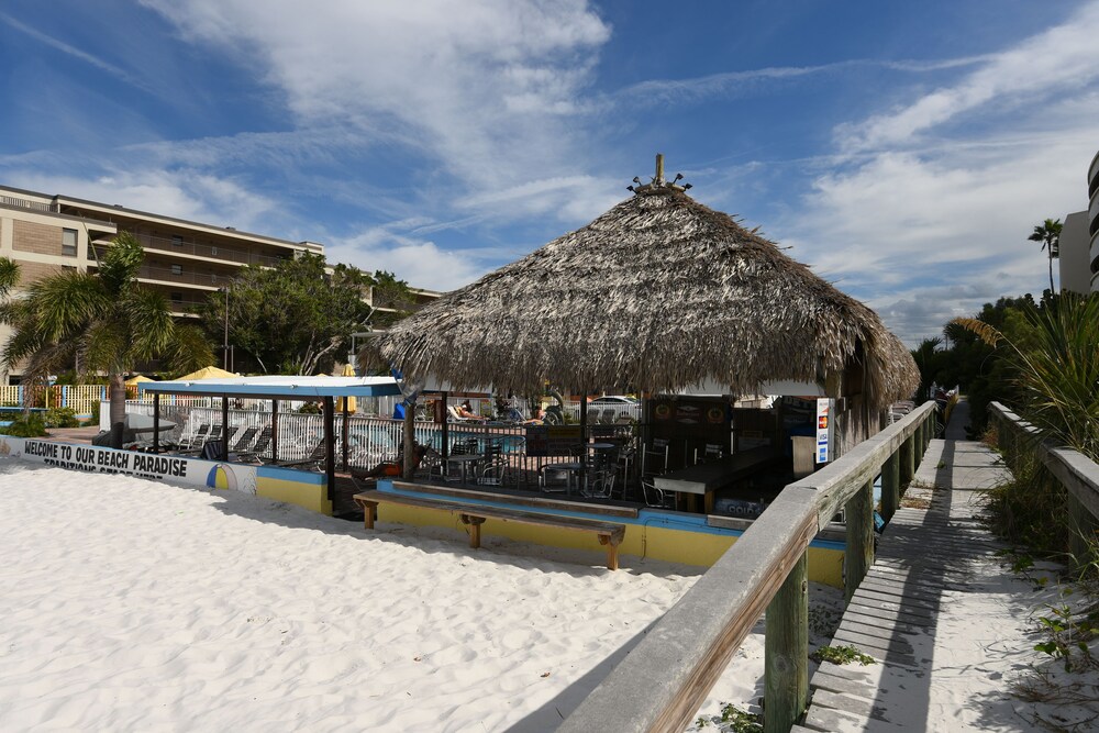 Poolside Bar