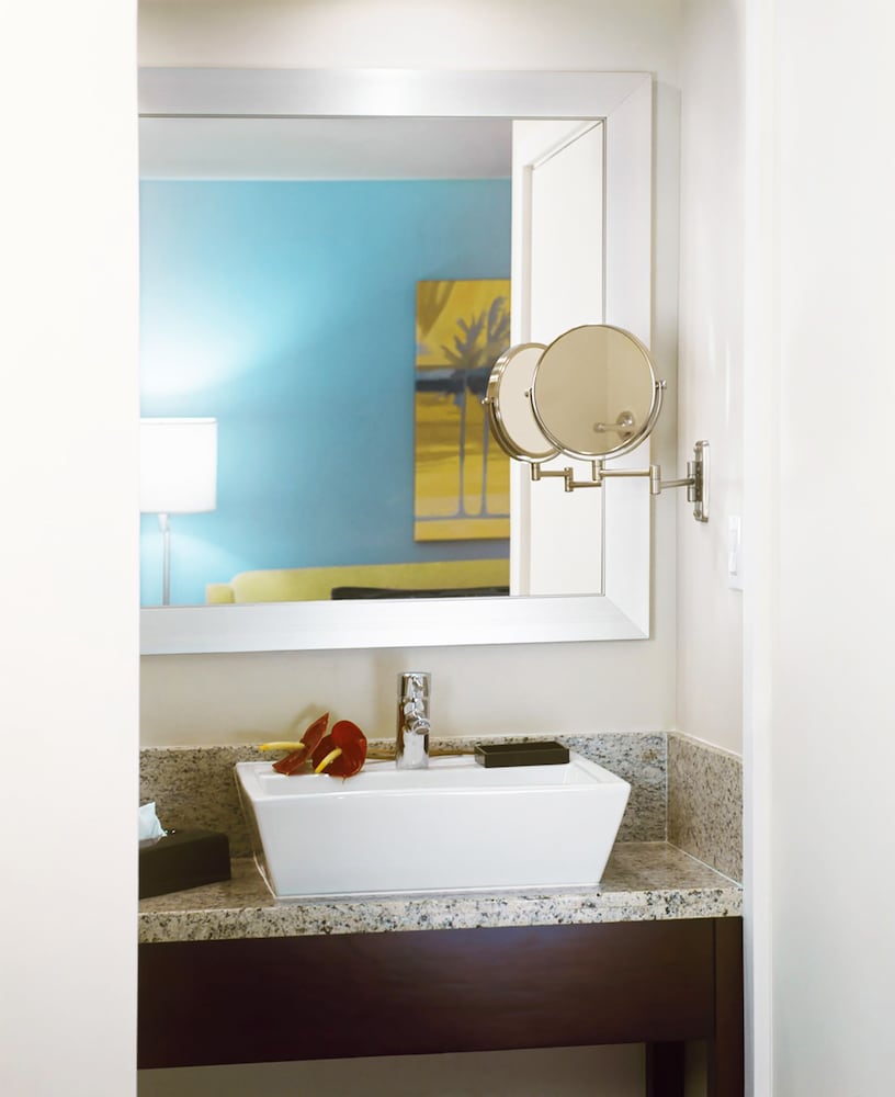 Bathroom sink, Silver Palms Inn