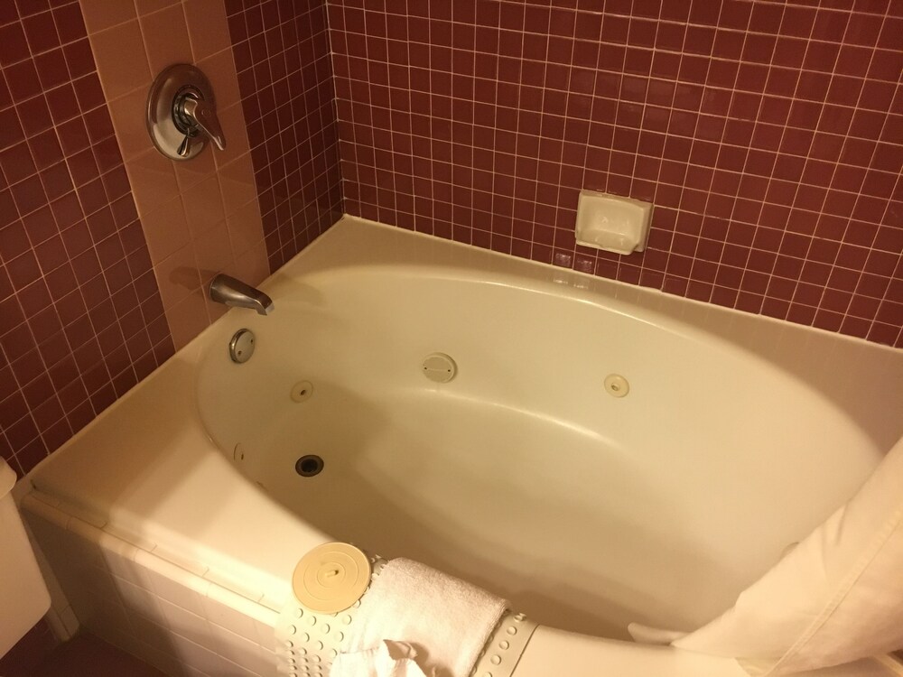 Jetted Tub