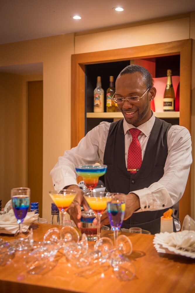Hotel Bar