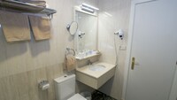 Standard Room, 2 Single Beds, Non Smoking