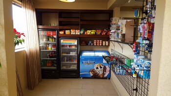 Snack Bar
