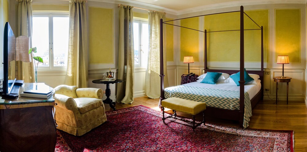 Suite (Renaissance) - Guestroom