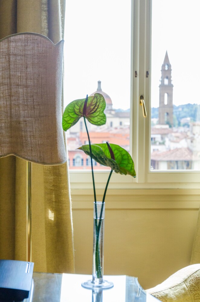 Suite (Renaissance) - Guestroom