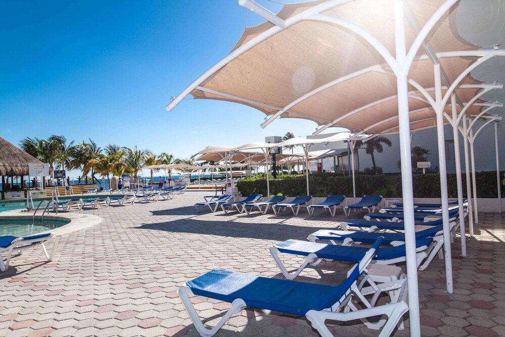 Terrace/patio, Aquamarina Beach Resort