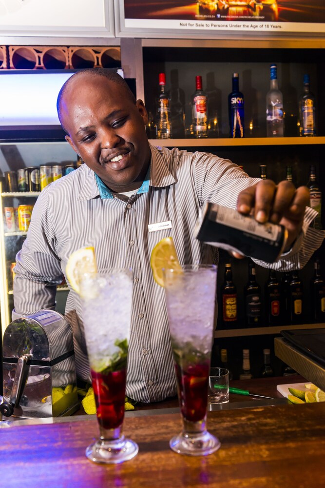 Hotel Bar
