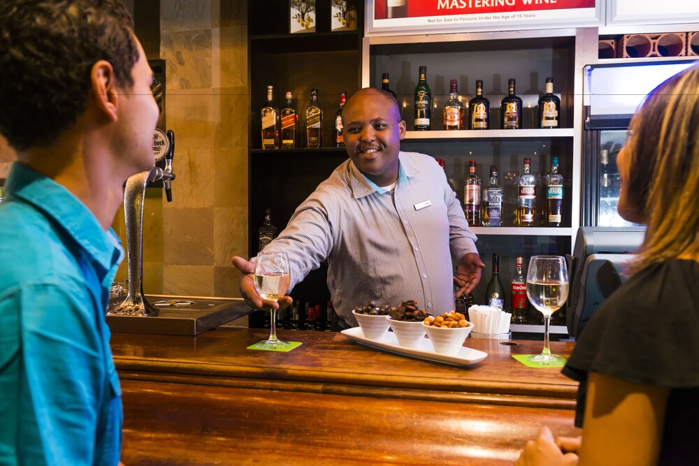 Hotel Bar