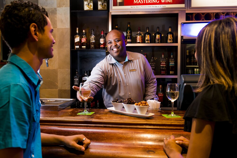 Hotel Bar