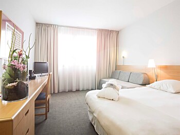 Turin Vacations - Novotel Torino Corso Giulio Cesare - Property Image 3