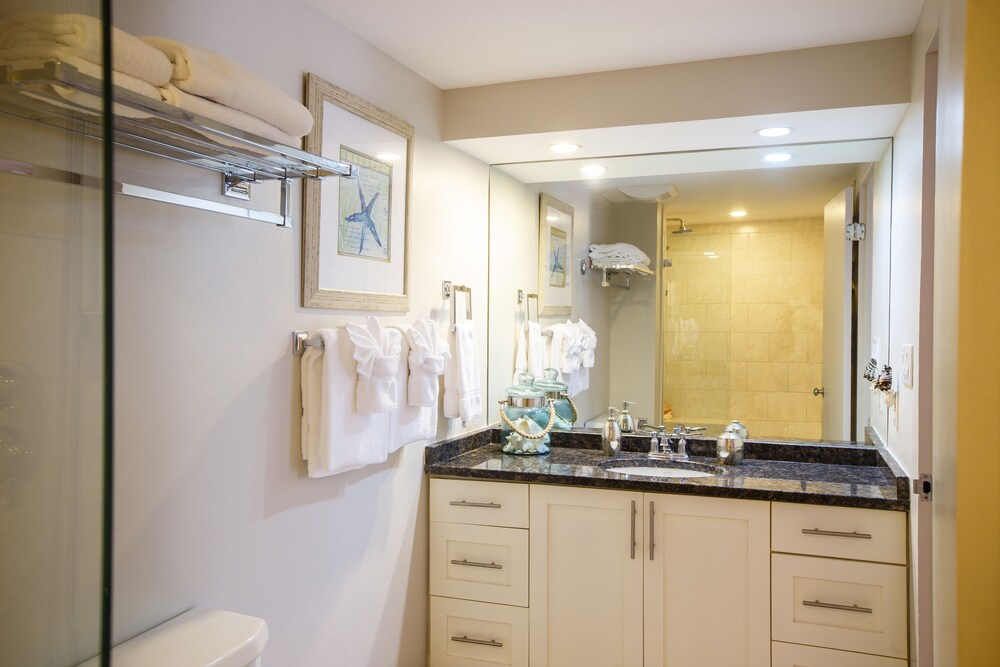 Bathroom, Ocean Club Resort