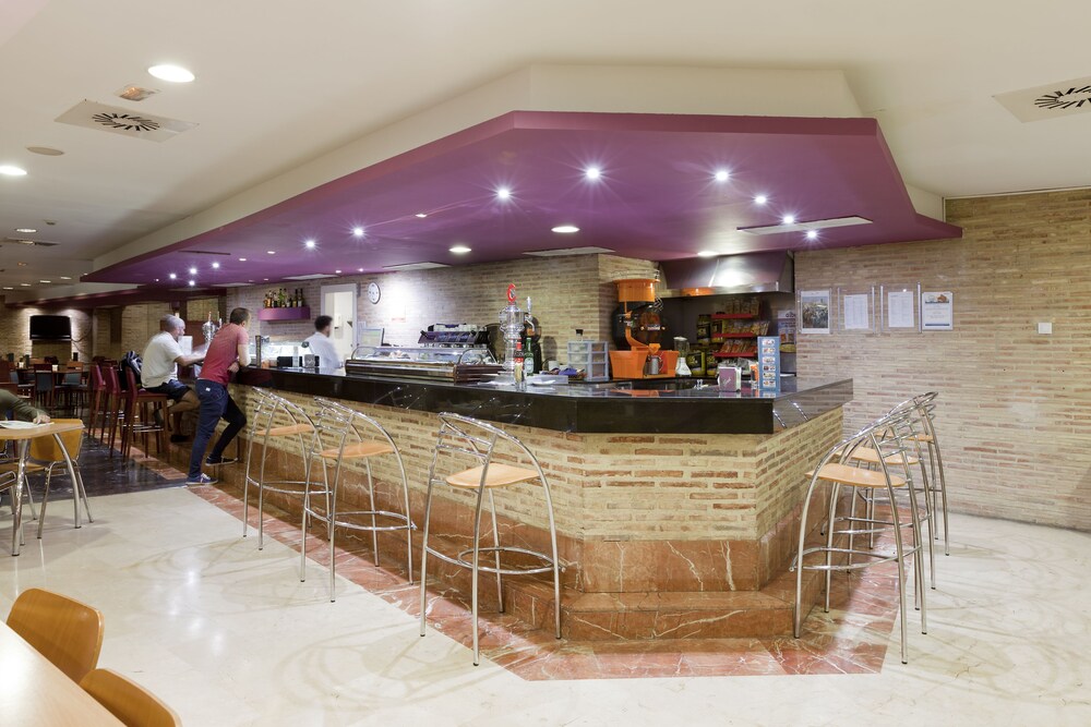 Hotel Bar