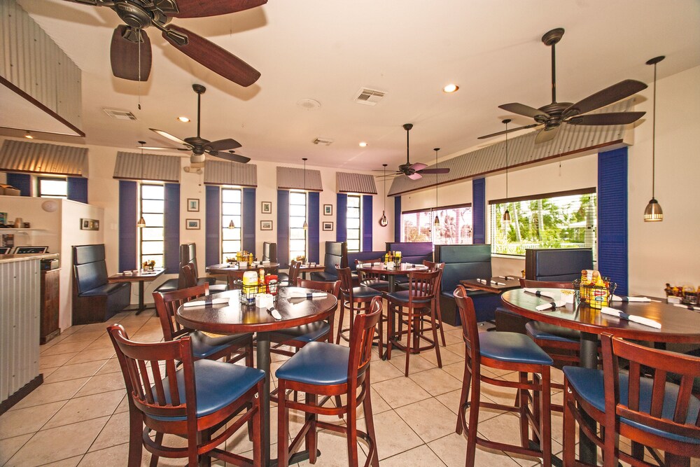 Family Dining