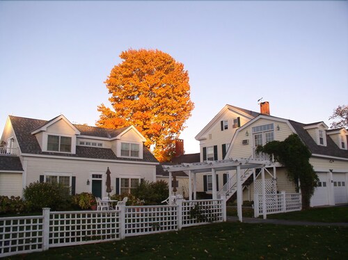 Courtyard View