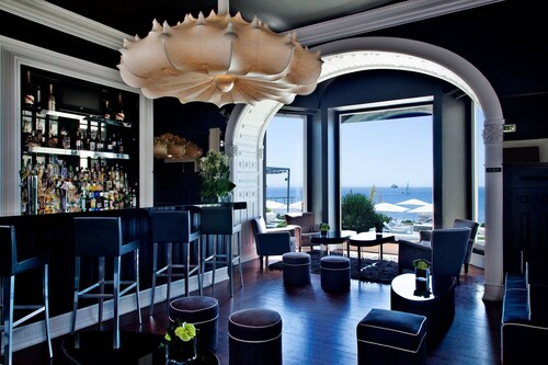 Farol Hotel