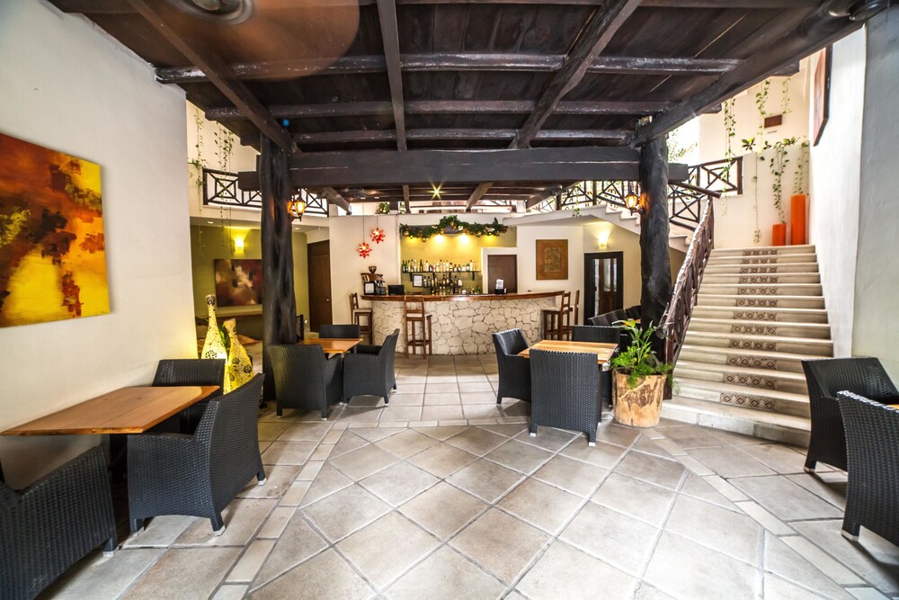 Hotel Lounge