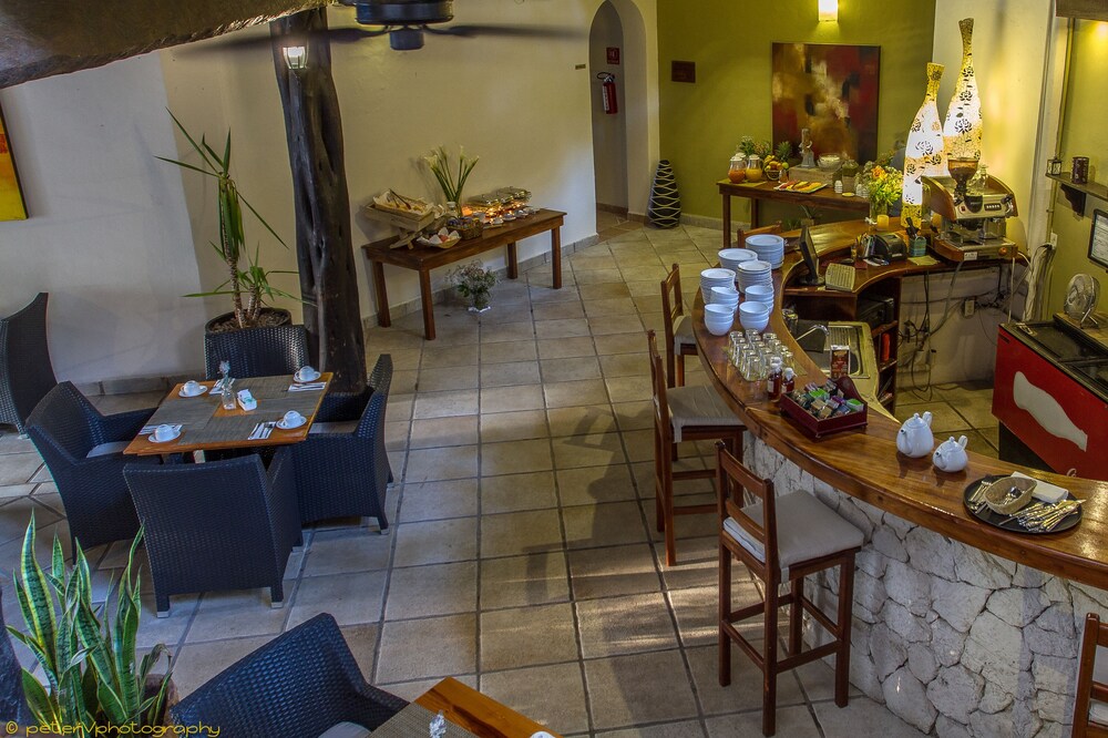 Hotel Lounge