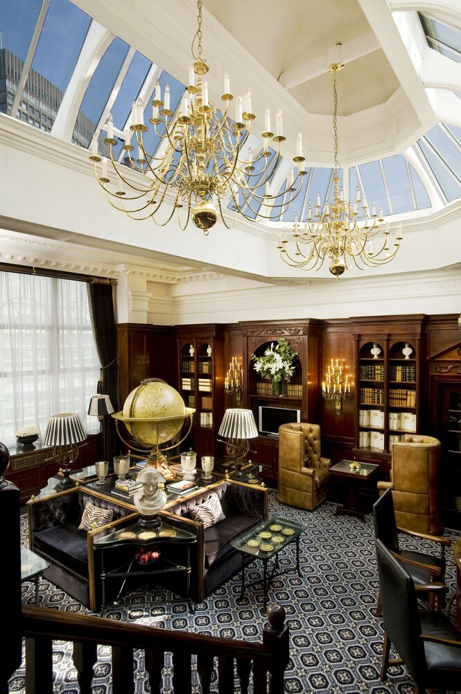 Executive Lounge