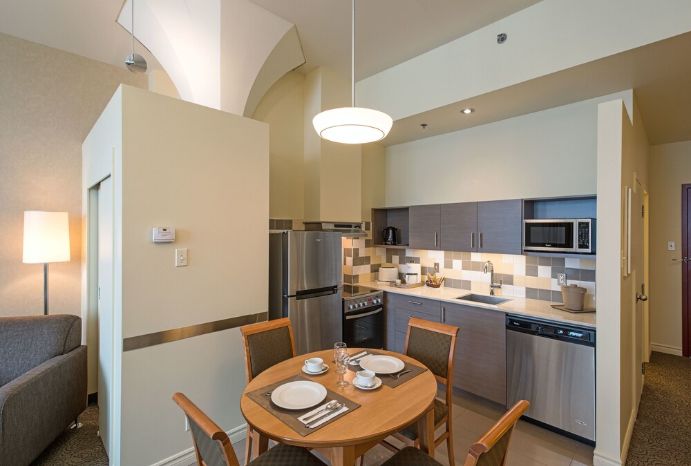 In-Room Kitchen