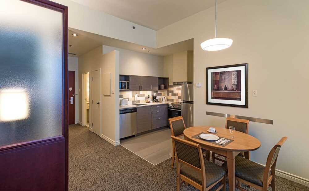In-Room Kitchen