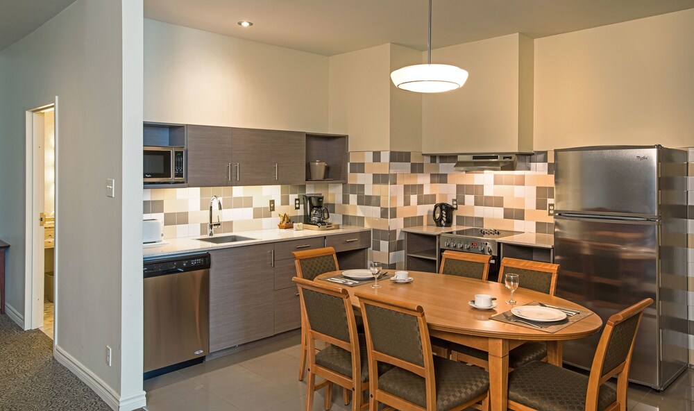 In-Room Kitchen