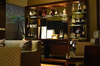 Hotel Lounge