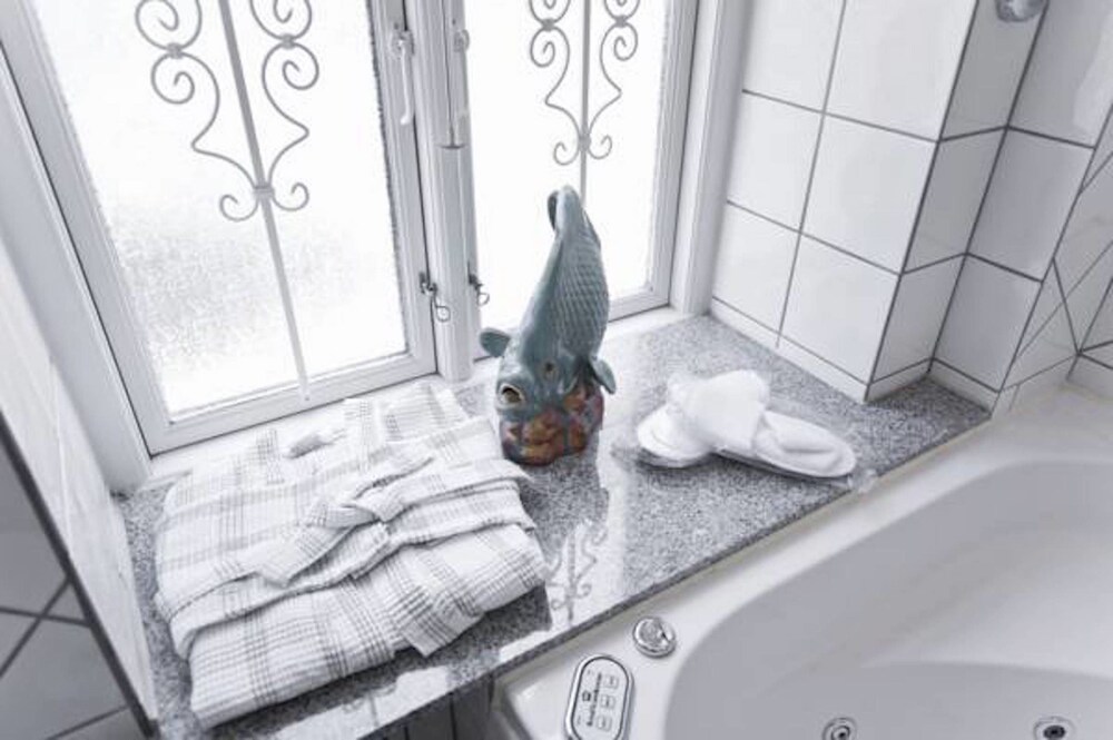 Jetted Tub