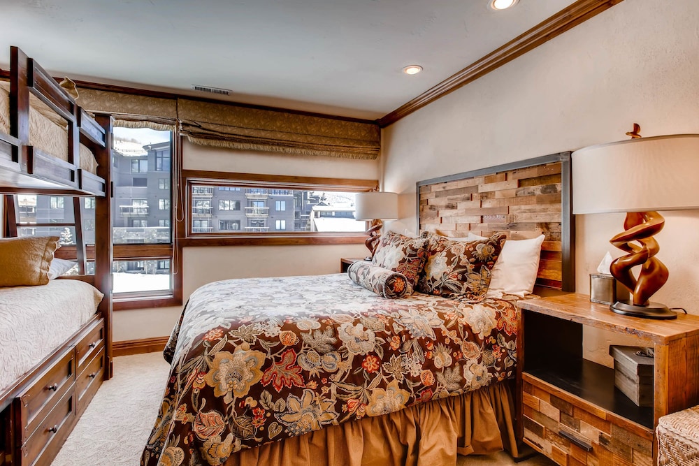 Platinum Apartment, 3 Bedrooms - Guestroom