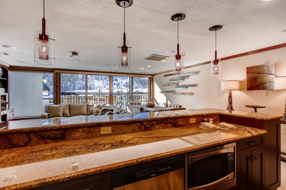 Platinum Apartment, 3 Bedrooms - In-Room Kitchen