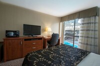 Premier Room, Pool View