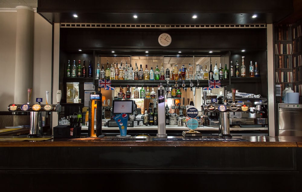 Bar-salon de l'hôtel