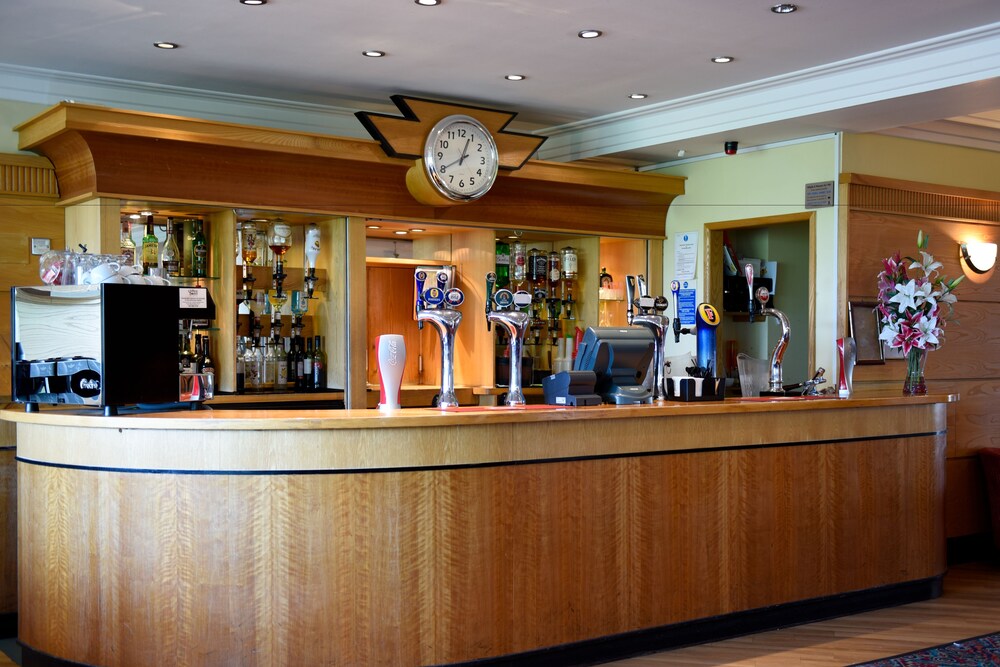 Hotel Bar