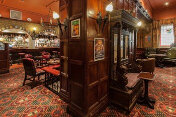 Hotel Bar