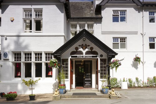 Pine Trees Hotel Pitlochry