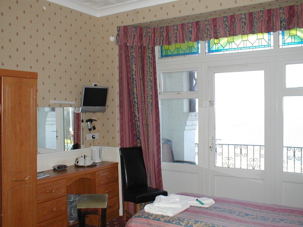 Guestroom