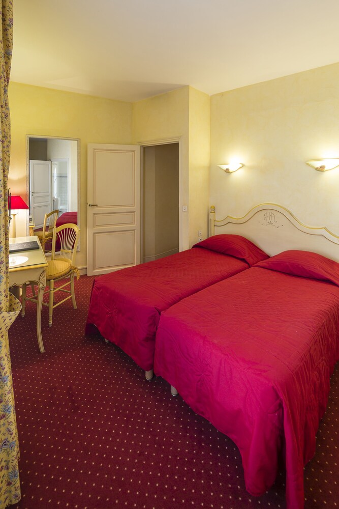 Guestroom